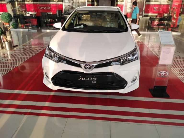 Toyota Corolla Altis Grande 2024 Price In Pakistan Fuel Average, Shape, Colors, Interior, Specs